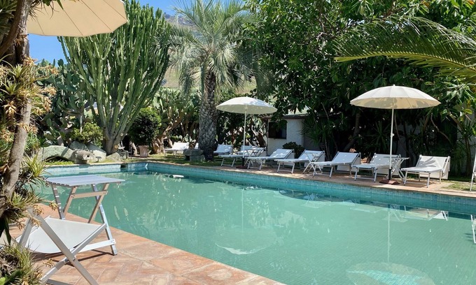 Panza Apartment | Relax at Oleander Cottage: Pool, Spa & Ocean View Retreat