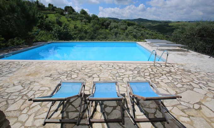 Ripabottoni Apartment | Oleandro 2: Guest Rated Perfection with Ocean View & Pool