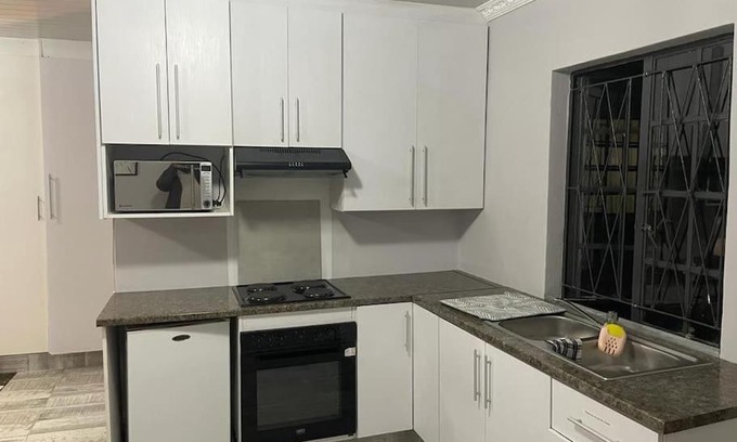 Berea Apartment | Oceanfront Apartments in East London, South Africa - 8.7/10