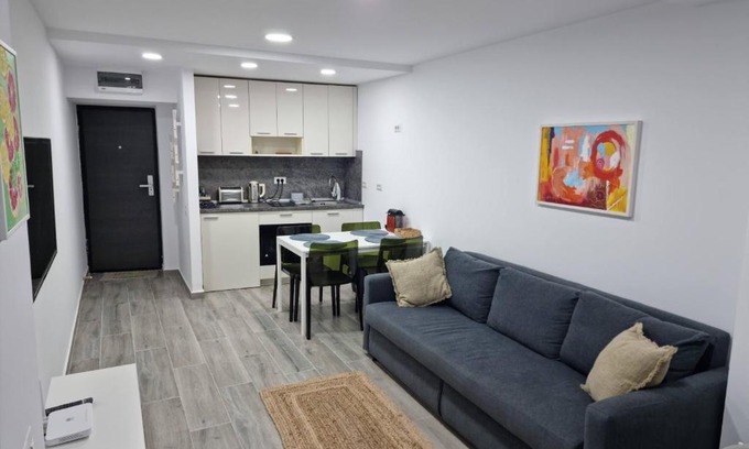 Olimp Apartment | Bright Sea View Apartments Olimp - Family-Friendly Escape