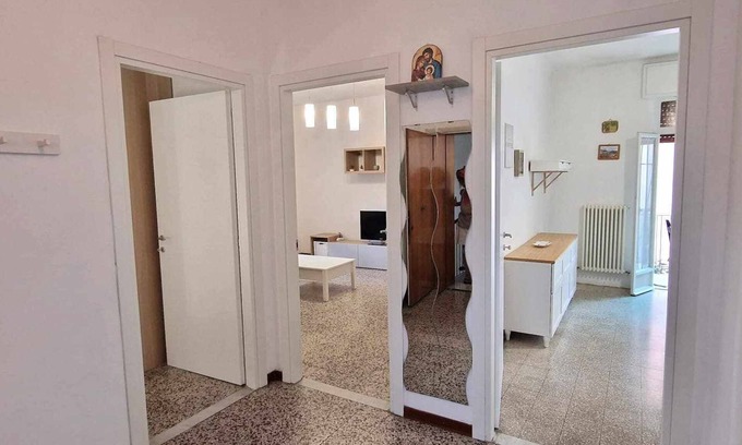 Camerano Apartment | Olimpia Holiday House: Family-Friendly with Breakfast Included