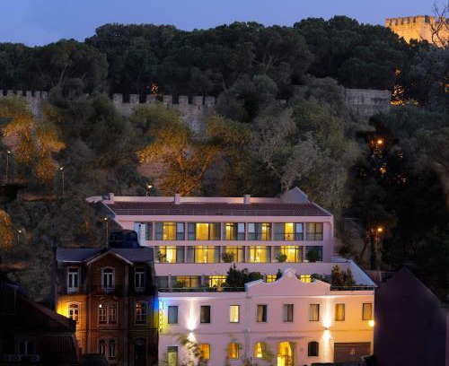 Socorro Hotel | Elegant Olissippo Castelo: 4-Star Stay with Breakfast & Accessibility