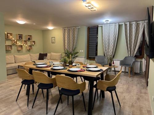 Pamporovo Apartment | Family-Friendly Olive Apartment with Terrace in Pamporovo
