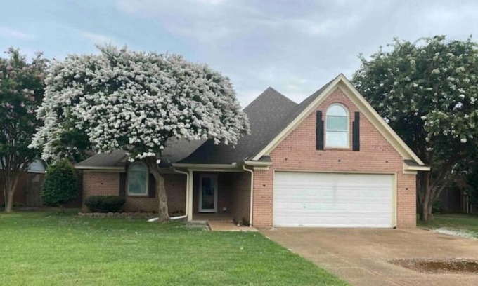 Olive Branch House | Top-Rated Olive Branch: Spa Retreat with Family-Friendly Amenities