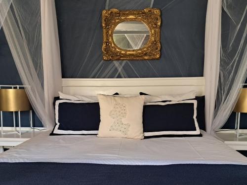 Koringberg House | Cozy Olive Grove Cottage - Guest Rated 9/10 Experience