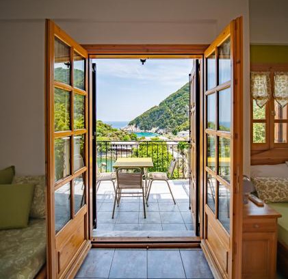 Papa Nero House | Sea View Retreat: Olive House in Damouchari Awaits You
