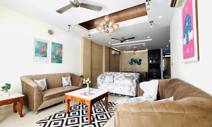 Defence Colony Apartment | Pet-Friendly Olive Serviced Apartments in Defence Colony