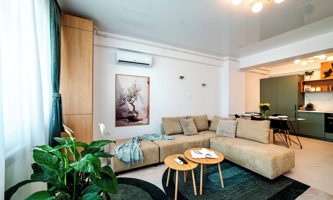 Mamaia-Sat Apartment | Olive Tree Residence with Parking, 3 mins walk to the beach. Pet&child friendly