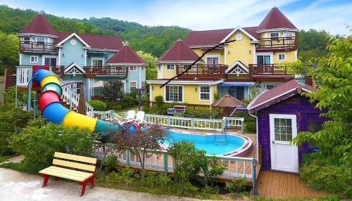 Gyeongju House | Relaxing Olive Vanilla Pension with Pool & Child-Friendly Amenities
