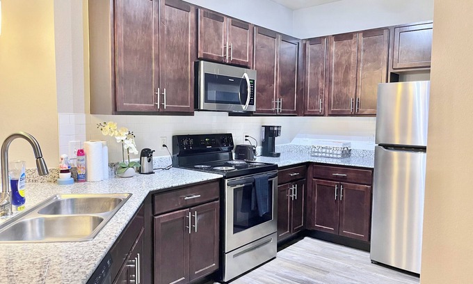 Zionsville Apartment | Oliver Capital- Game Suite