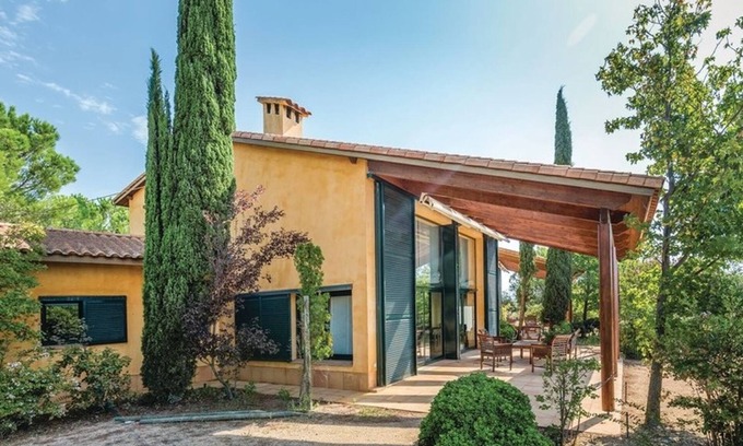 Capmany Villa | Inviting Vineyard Retreat with Pool & Pet-Friendly Amenities