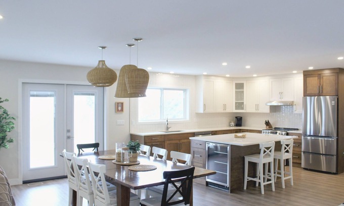 Okanagan-Similkameen House | Oliver Oasis: Swim Spa & 5-Bedroom Retreat in Wine Country
