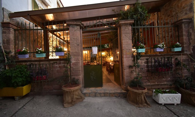 Ayvalik City Center House | Olivia 1845 Guest House: Top-Rated Stay with Breakfast & Kitchen
