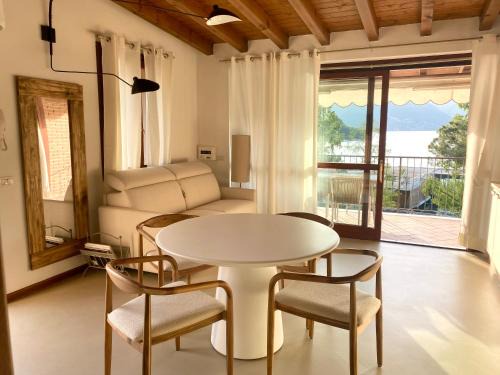Sulzano Apartment | Discover Oceanfront Bliss at Olivia Lodge - 4-Star Retreat
