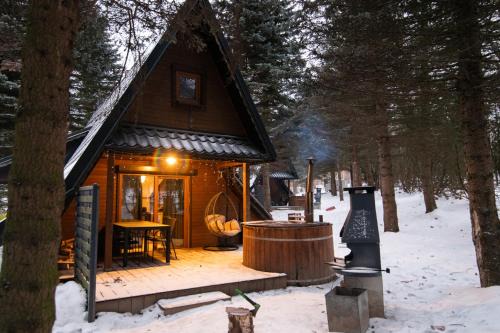 Boleslawow Cabin | Experience Comfort at Oliwne Wzgórza with Hot Tub & Breakfast