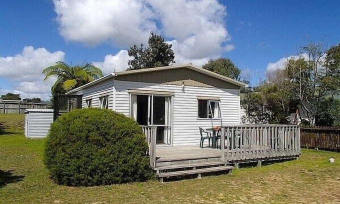 Mangawhai Heads Cottage | Oceanfront Retreat at Ollaberry - Mangawhai Heads Bach