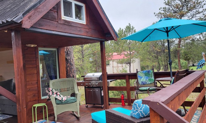 Hot Springs Cottage | Cozy SeaCamper @EvansCliff with Hot Tub & Sibley Tent Combo