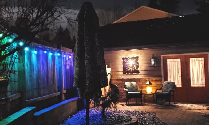 East Olympia House | Olympia Hideaway: Guest Rated 10/10 with Family Amenities
