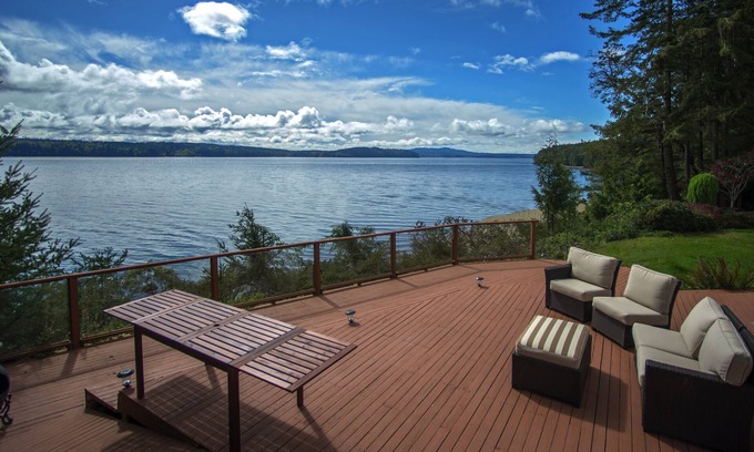 West Hills House | Discover Brinnon Waterfront House: Guest Rated 9.8, Family-Friendly