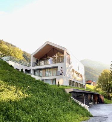 Sankt Anton am Arlberg Apartment | Omaela Apartments: 4-Star Retreat with Hot Tub & Family Perks