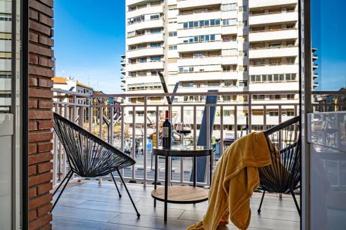 Logrono City Centre Apartment | Omega Suites: Guest Rated 10/10 & Child-Friendly Stays