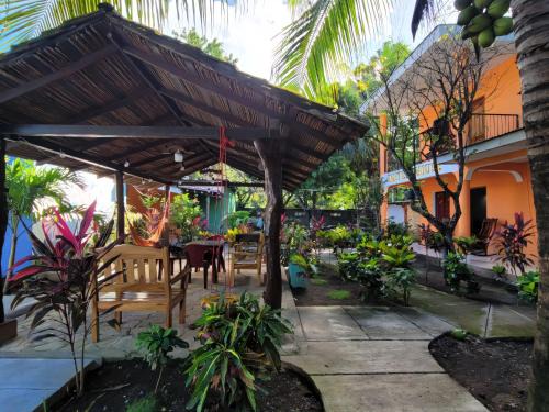 Moyogalpa Bed & Breakfast | Pet-Friendly Retreat at Ometepe House with Private Pool
