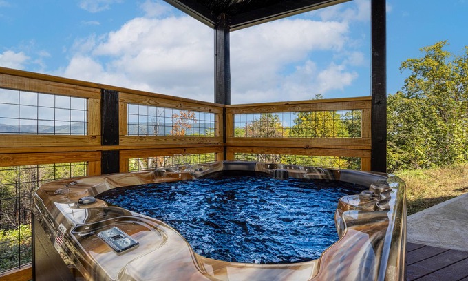 Gatlinburg - Pigeon Forge House | OMG A Bear