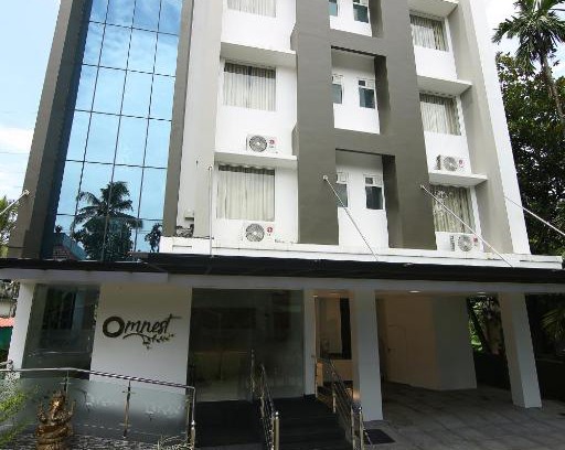 Kochi Hotel | Discover Omnest: Guest Rated 9/10 with Breakfast & Dining