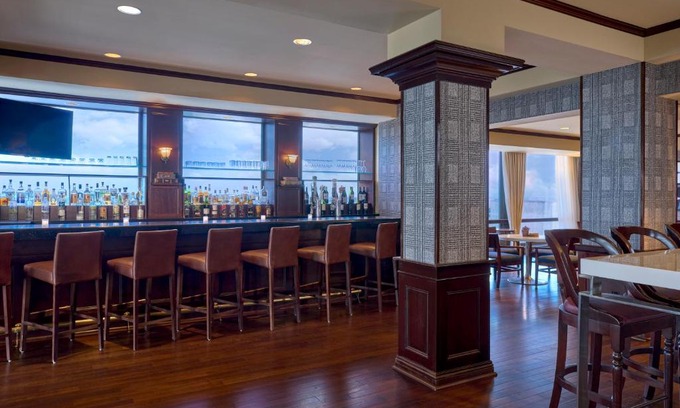 Downtown Hotel | Elegant Omni New Haven Hotel at Yale with Pet-Friendly Perks