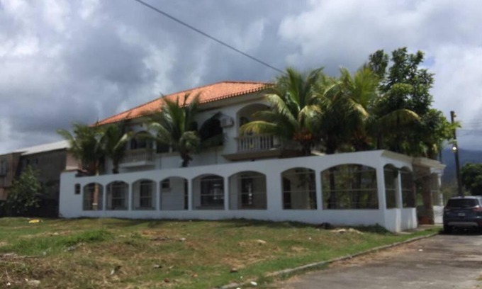 Omoa House | Family-Friendly Stay at Omoa’s House - Rated 10/10