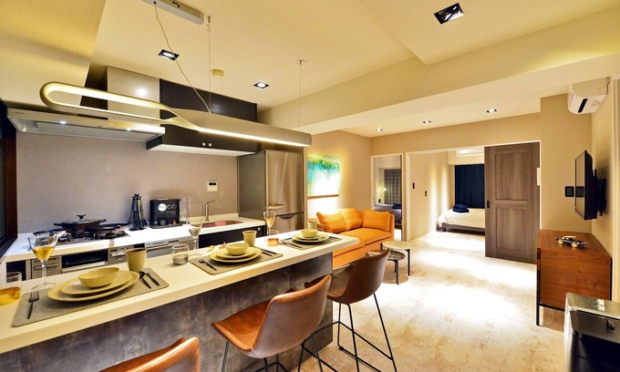 Minamiaoyama Apartment | Stylish Omotesando Chic 2-Bedroom with Top Amenities