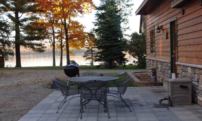 Phelps Cabin | Unforgettable Stay at Musky Lodge on North Twin Lake