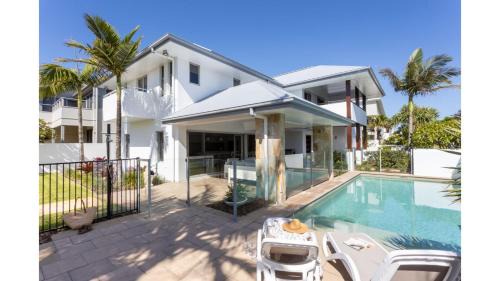 Kingscliff House | Experience Family-Friendly Comfort at On Northpoint