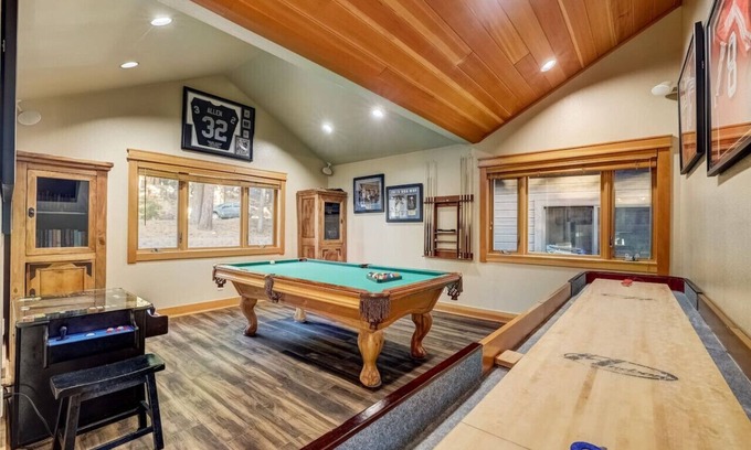 Montgomery Estates House | Fun-Filled Retreat: Pet Friendly with Pool Table & Arcade