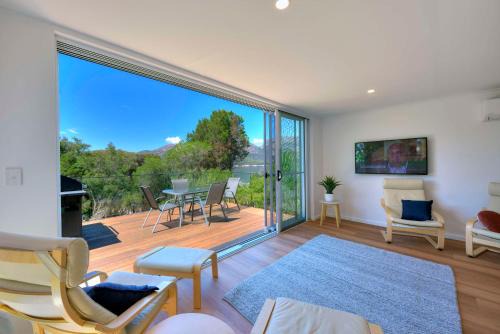 Coles Bay Apartment | Beachfront Escape with Private Beach and Ocean Views