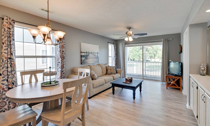 Carolina Forest Condo | Oceanfront Myrtle Beach Condo with Pool & Spa Access