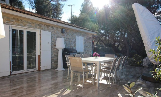 Colomars House | Family-Friendly Villa with Pool in Scenic Nice