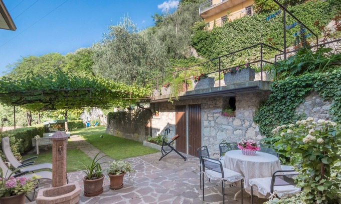 Brenzone sul Garda Apartment | Experience Lake Garda Bliss at Apartment Corte Faliva