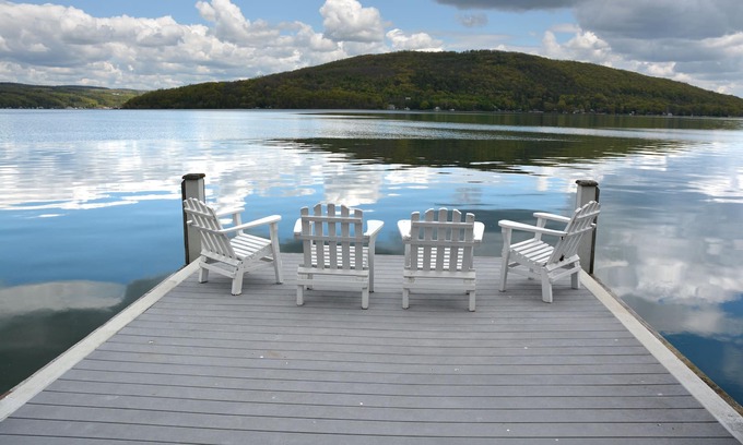 Hammondsport House | Romantic Cottage with Dock Views & Beach Fire Pit Retreat