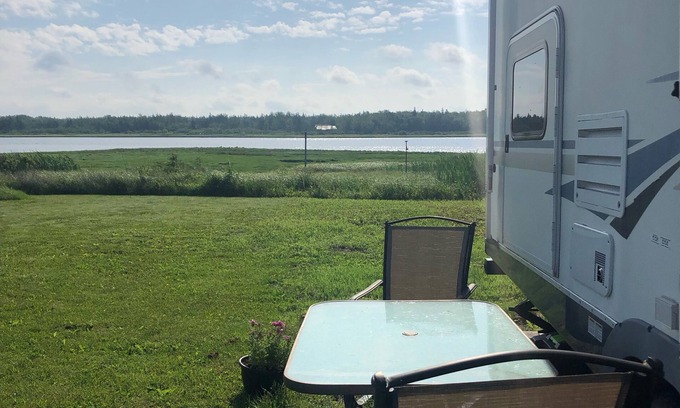 Beaubassin East House | Relaxing RV on the Water with Spectacular Views