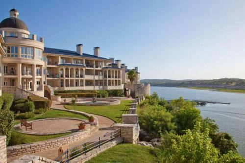 Highland Lake Estates House | Relax at Once Upon A Shore: Family-Friendly Retreat