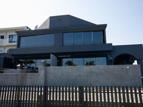 Hamasaki Hotel | Discover Hotel Uohan: Oceanfront Bliss & Family-Friendly Fun