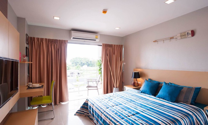 Bang Sao Thong Apartment | Cozy One Bedroom Retreat in Town BKK with Pool Access