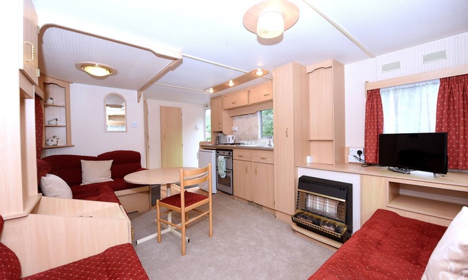 Barbrook House | Cozy One-Bed Retreat with Free Parking Near Lynton Town