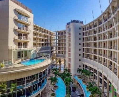 Durban Point Apartment | Relax at The Sails: Oceanfront Two & Three Bedroom Suites