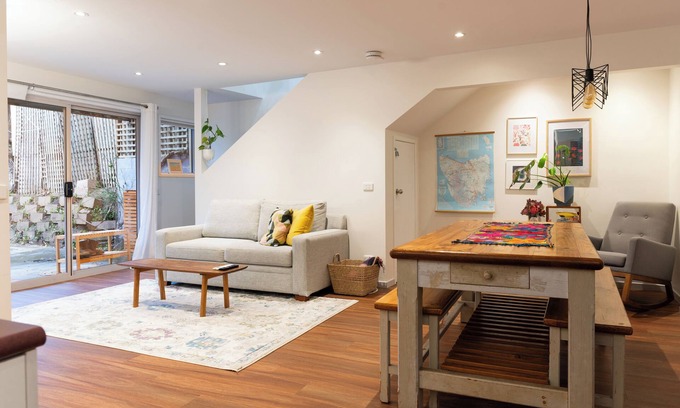 Dynnyrne House | One Bedroom Apartment - Dynnyrne