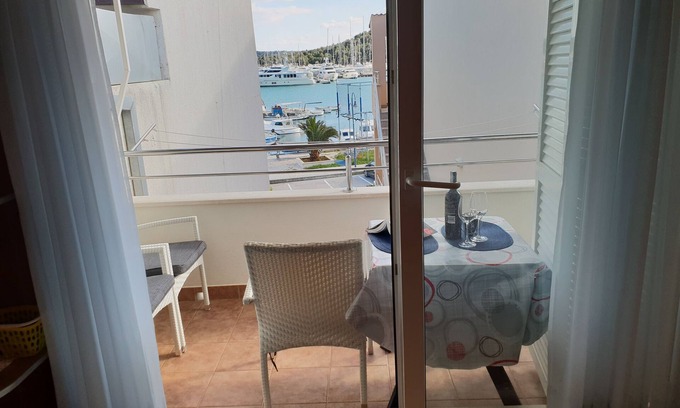 Rogoznica Apartment | Tranquil Sea View Apartment with Balcony in Rogoznica