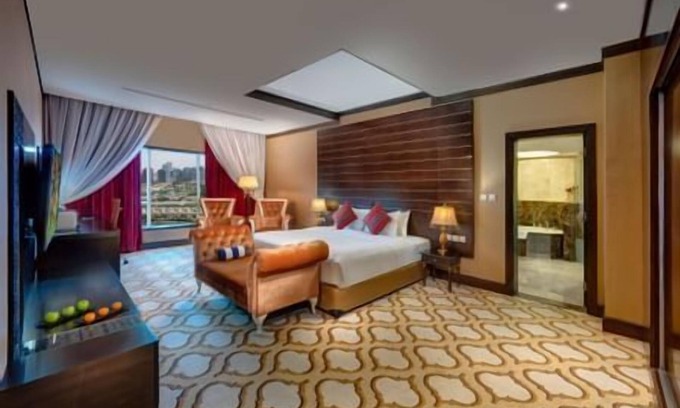 Dubai Production City House | Modern One Bedroom Apartment Near Damac Crescent Towers
