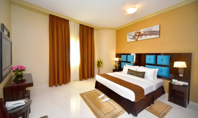 Al Nahda 2 Apartment | Cozy One Bedroom Apartment Near NMC Sociality Hospital