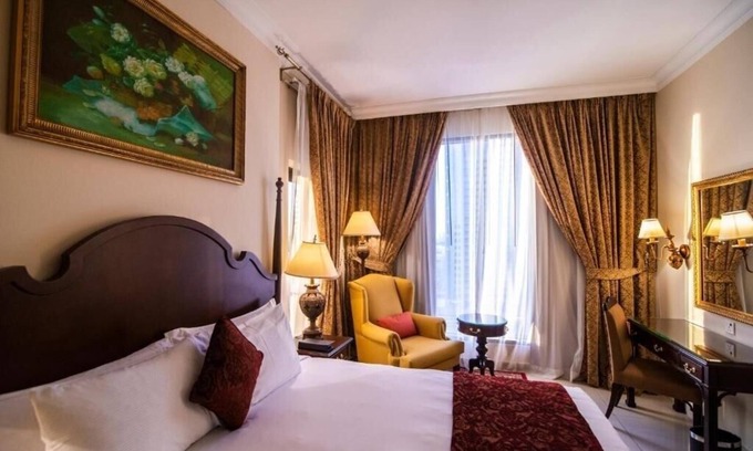 Barsha Heights Apartment | Cozy One Bedroom Apartment Steps from Dic Metro